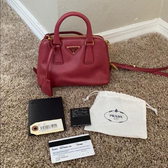 Prada Saffiano mini bag in “Peonia” - Picture 2 of 6